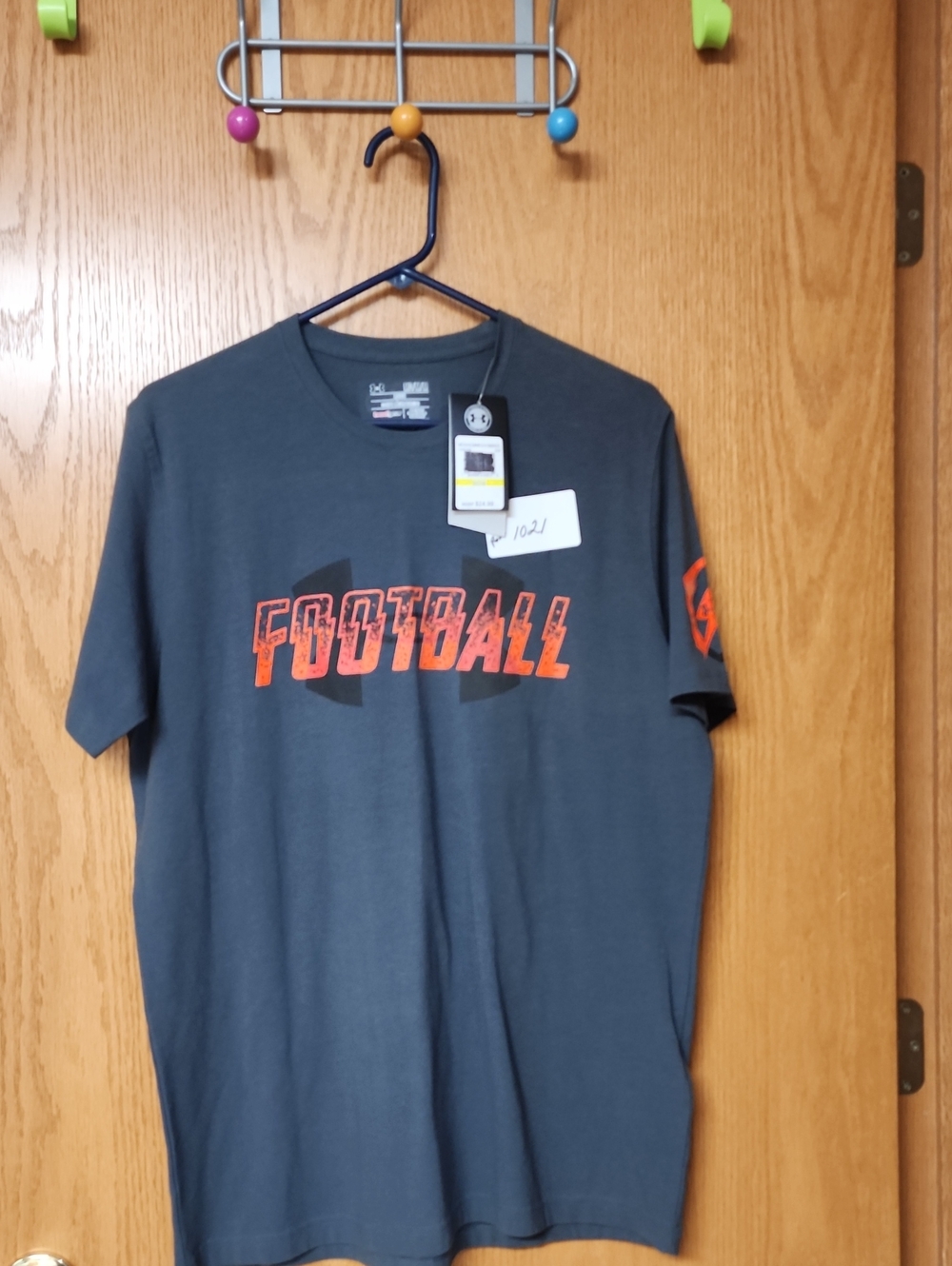 Under amour Men's Football Graphic Tee M number 1021